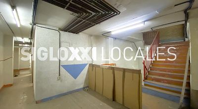 Escaleras de acceso al Semisótano 1